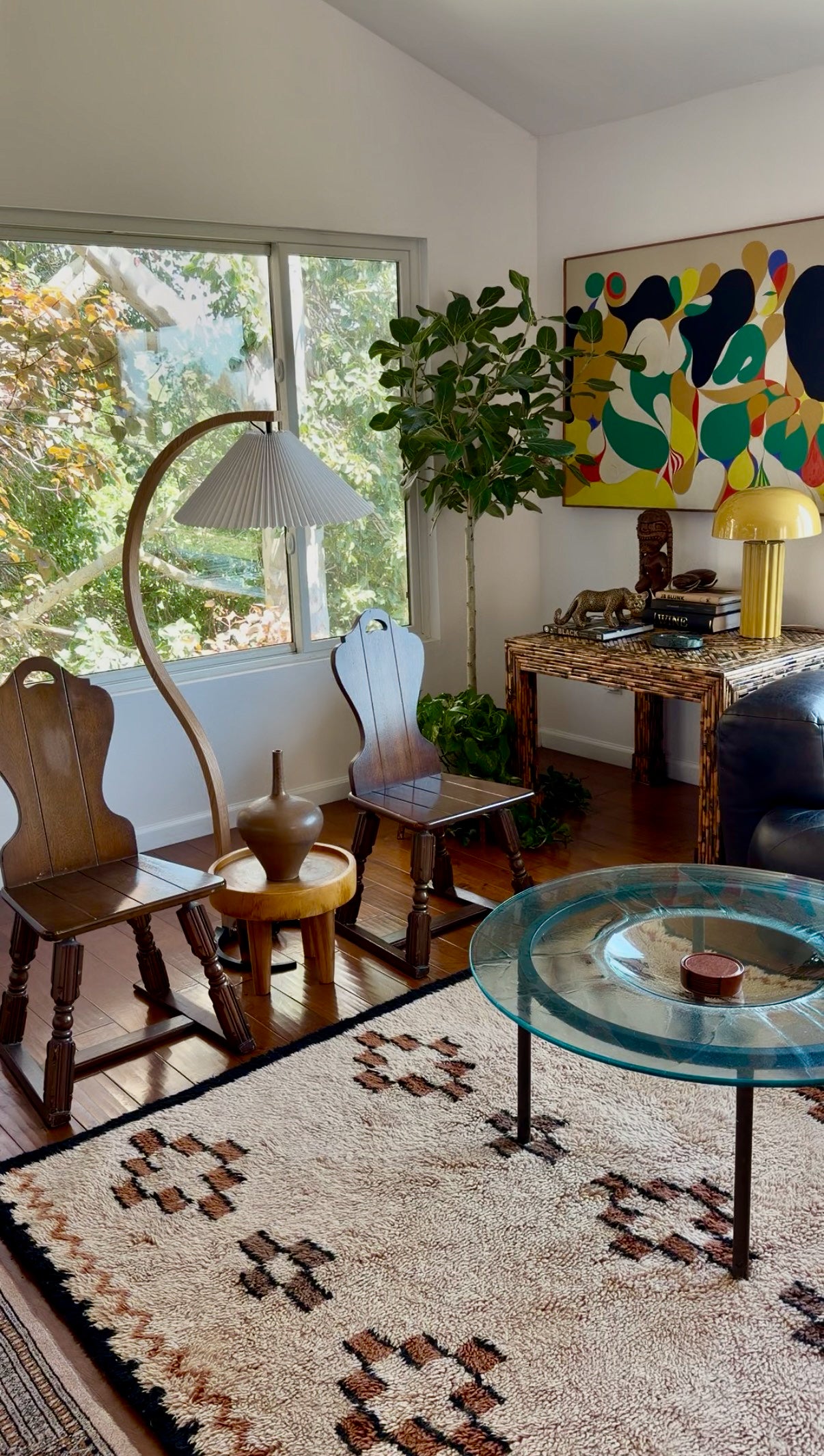 Tyrolean Brettstuhl chair with shaped back board and pierced grip, mid-20th century