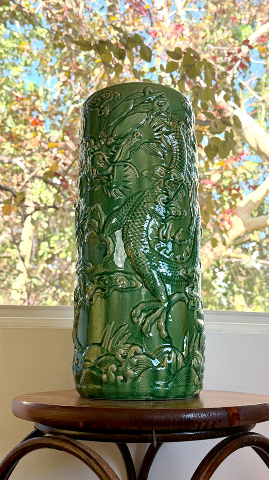 Chinese dragon umbrella stand in green crackle glaze, two dragons modelled in relief, 22 inches tall