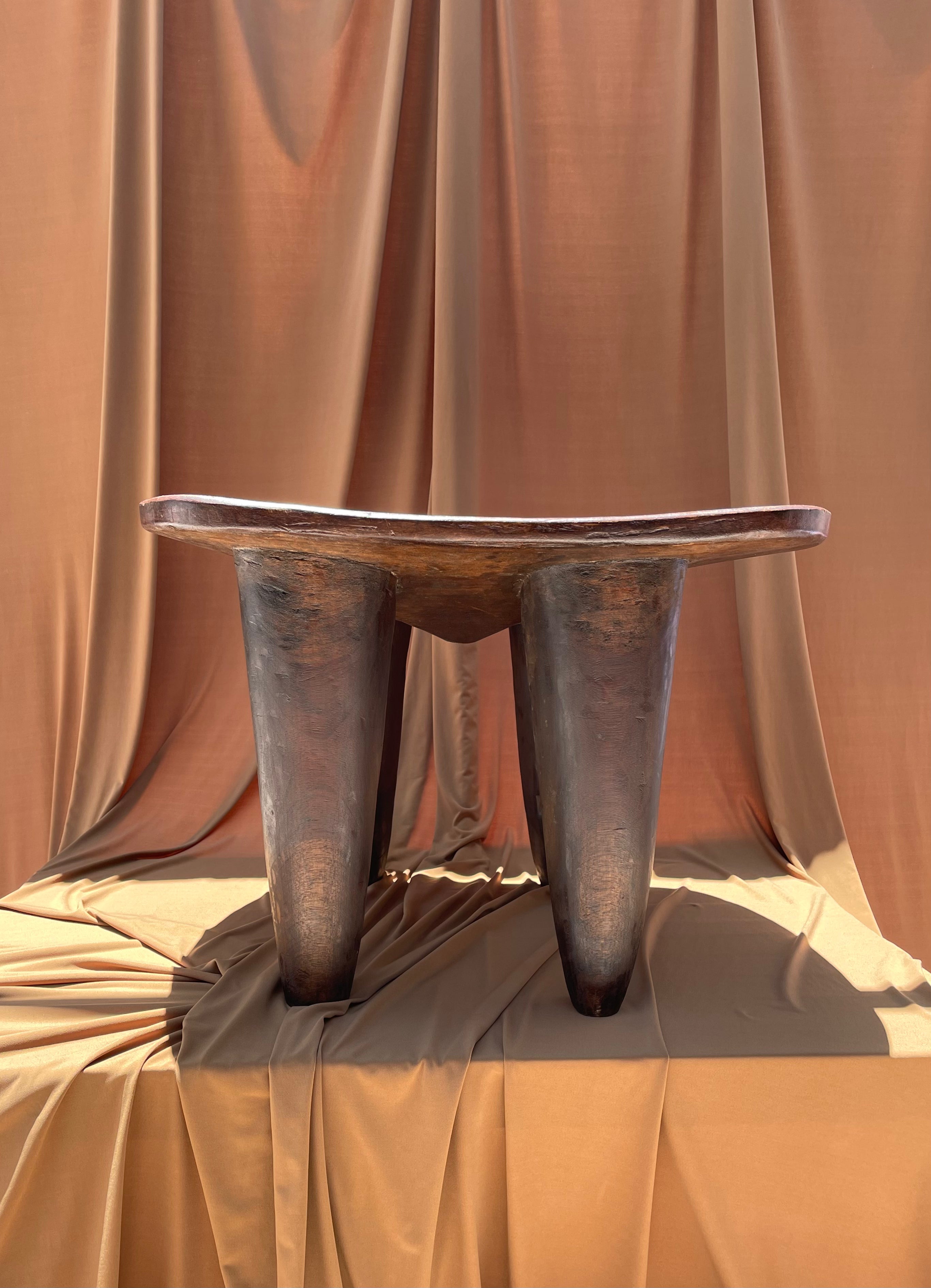 Large Vintage Senufo Stool/End Table from the Ivory Coast⁠⁠ • 02