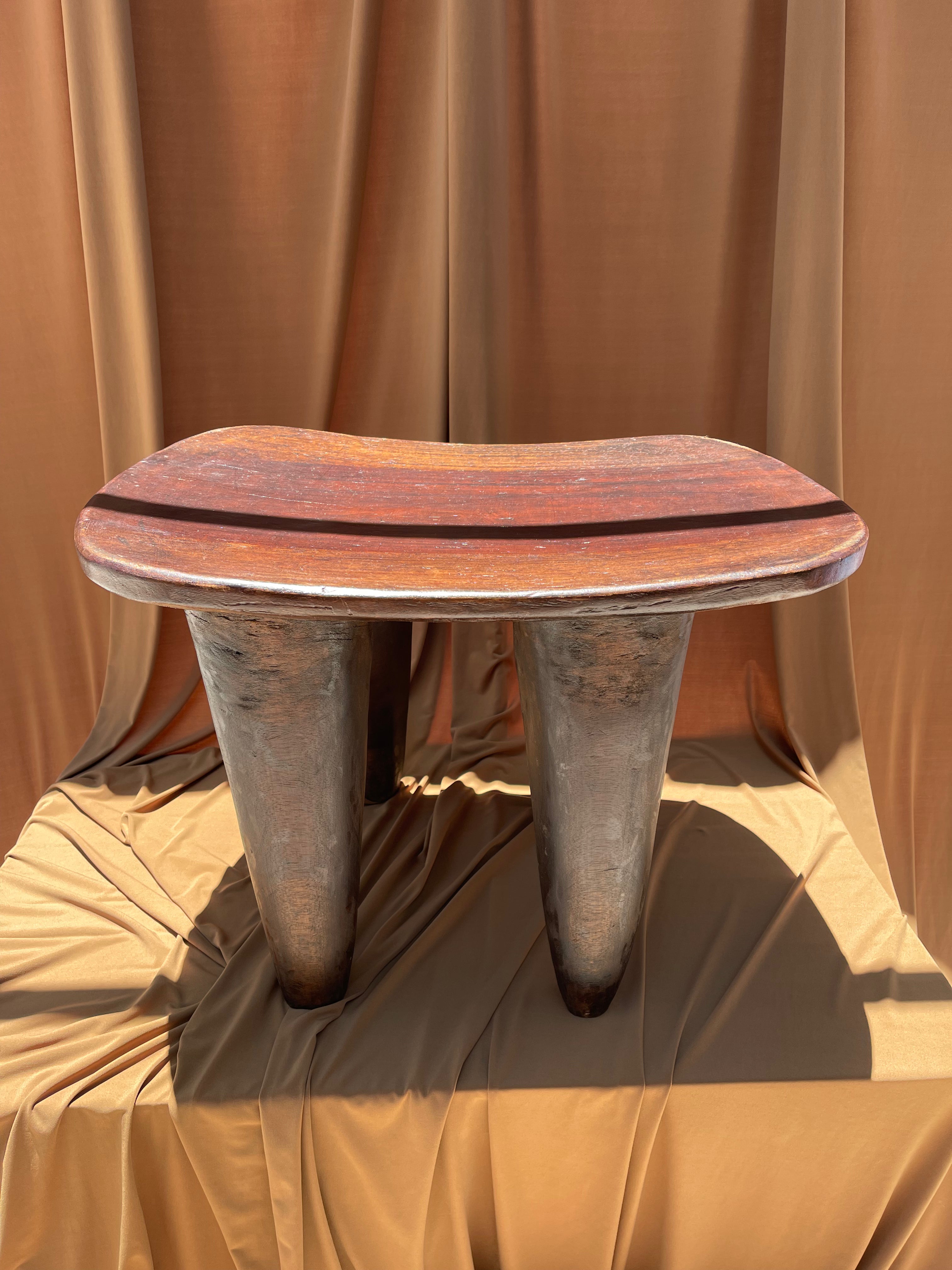 Large Vintage Senufo Stool/End Table from the Ivory Coast⁠⁠ • 02
