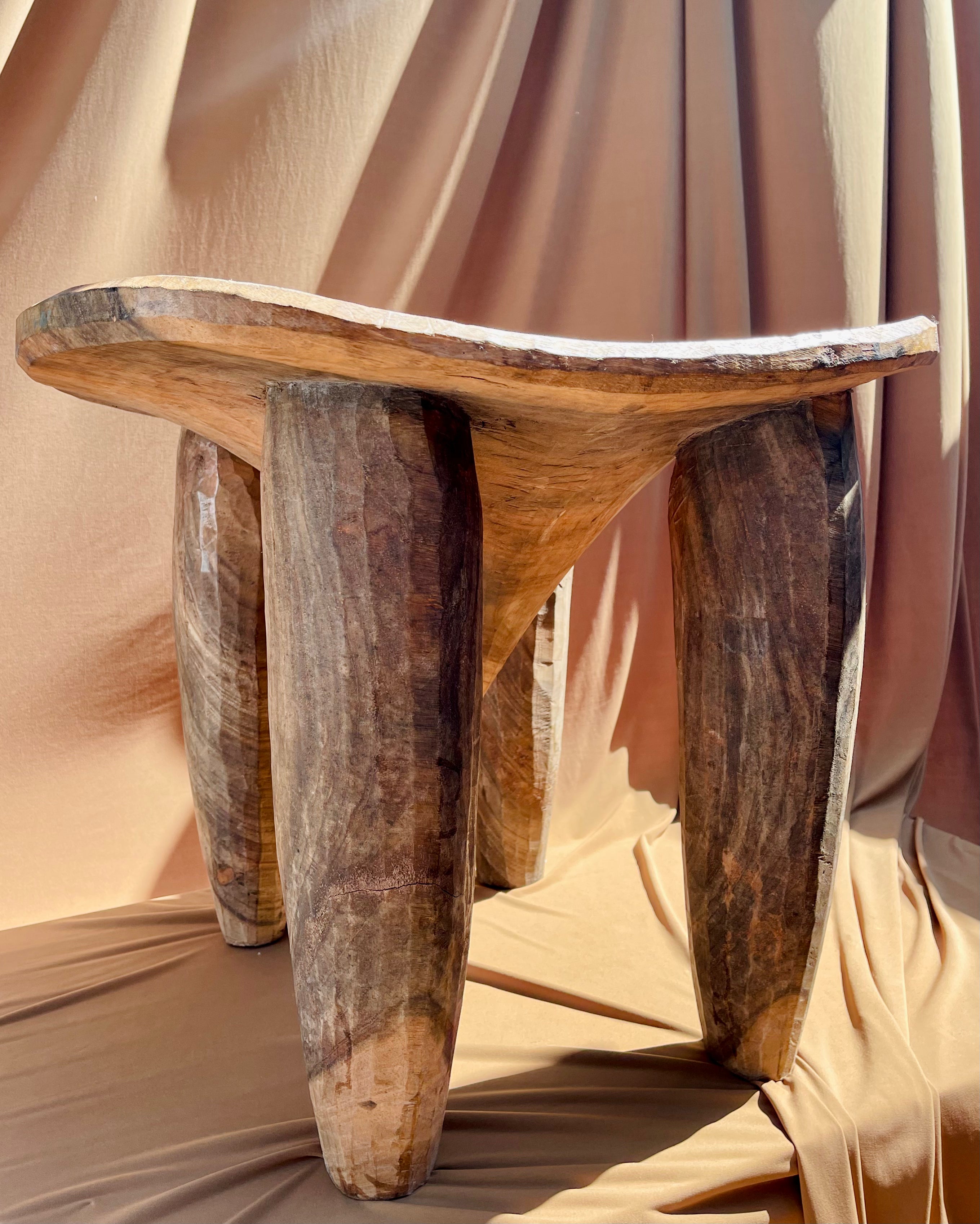 Large Vintage Senufo Stool/End Table from the Ivory Coast⁠⁠ • 01