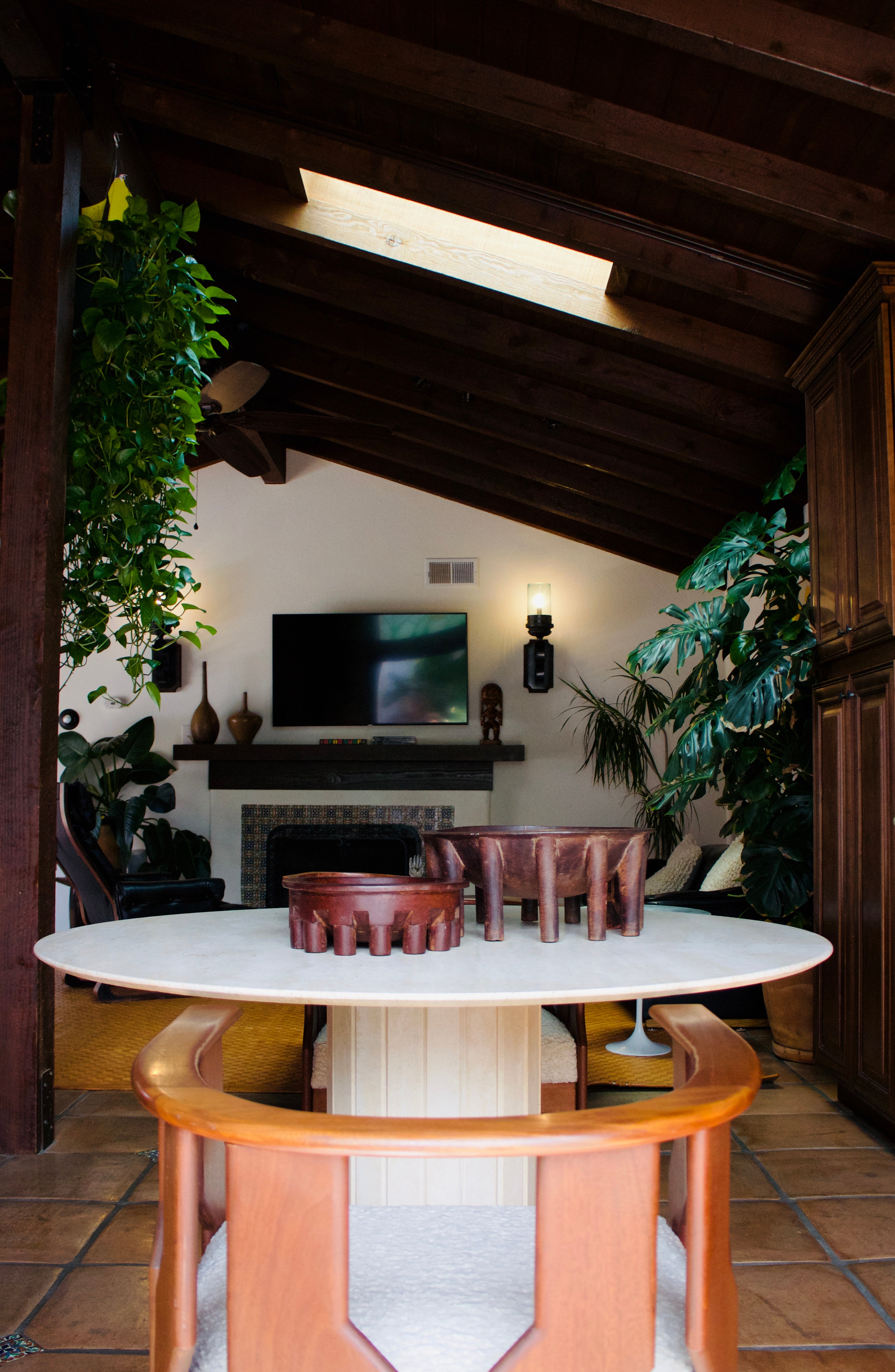 Circular Vintage Italian Travertine Dining Table