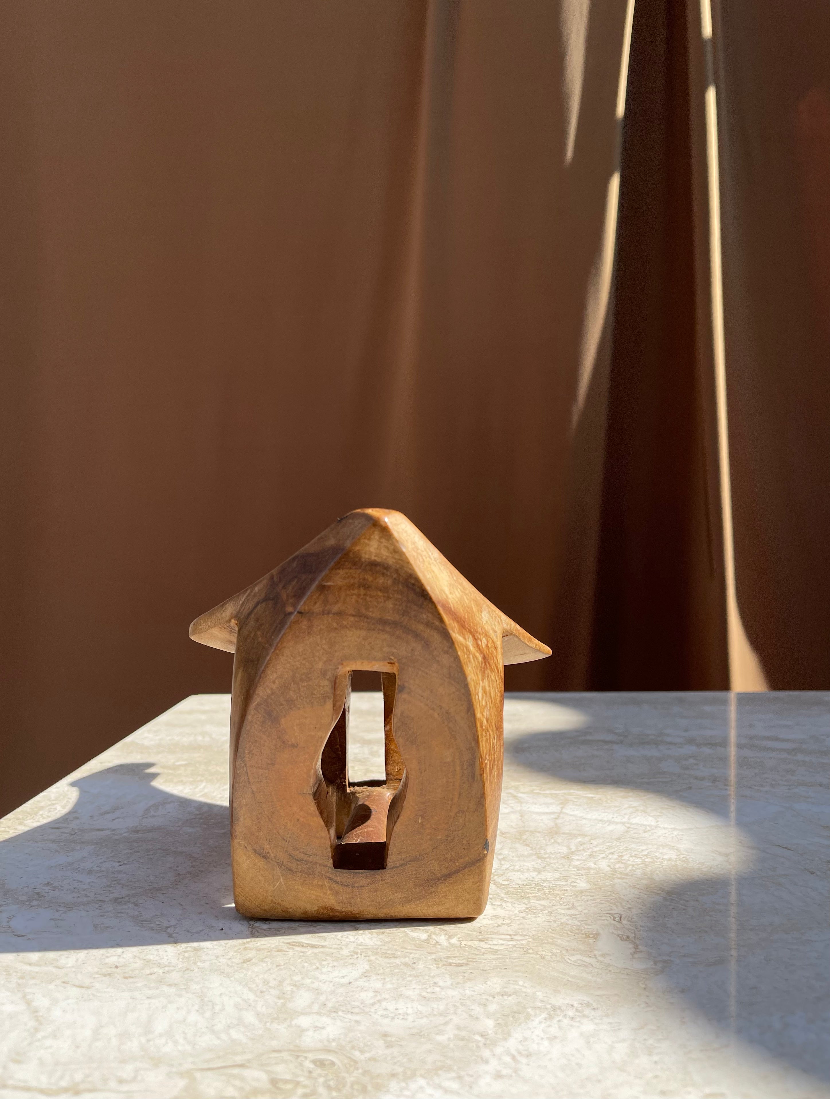 Vintage Tongan Coconut Cutter • Teak & Seashell