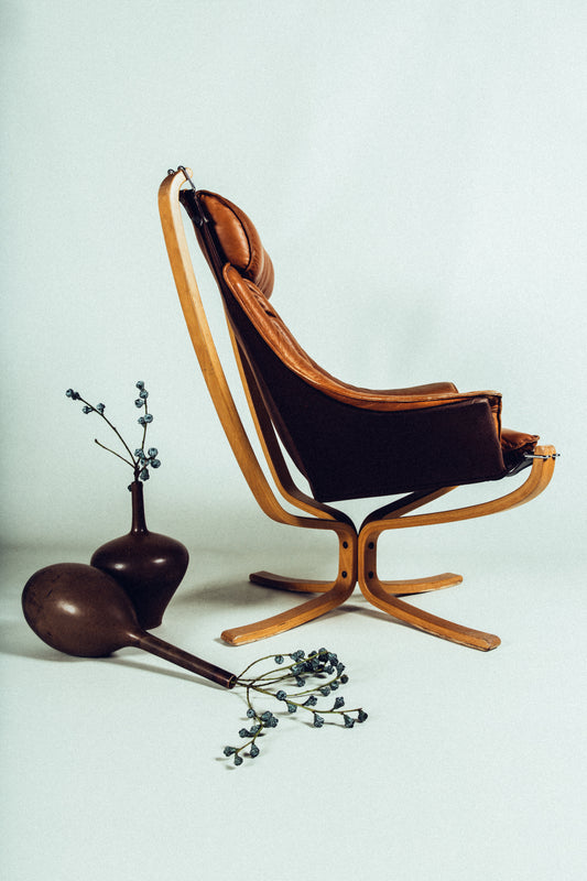 Falcon Chair and Ottoman Brown Leather • Norway c. 1971
